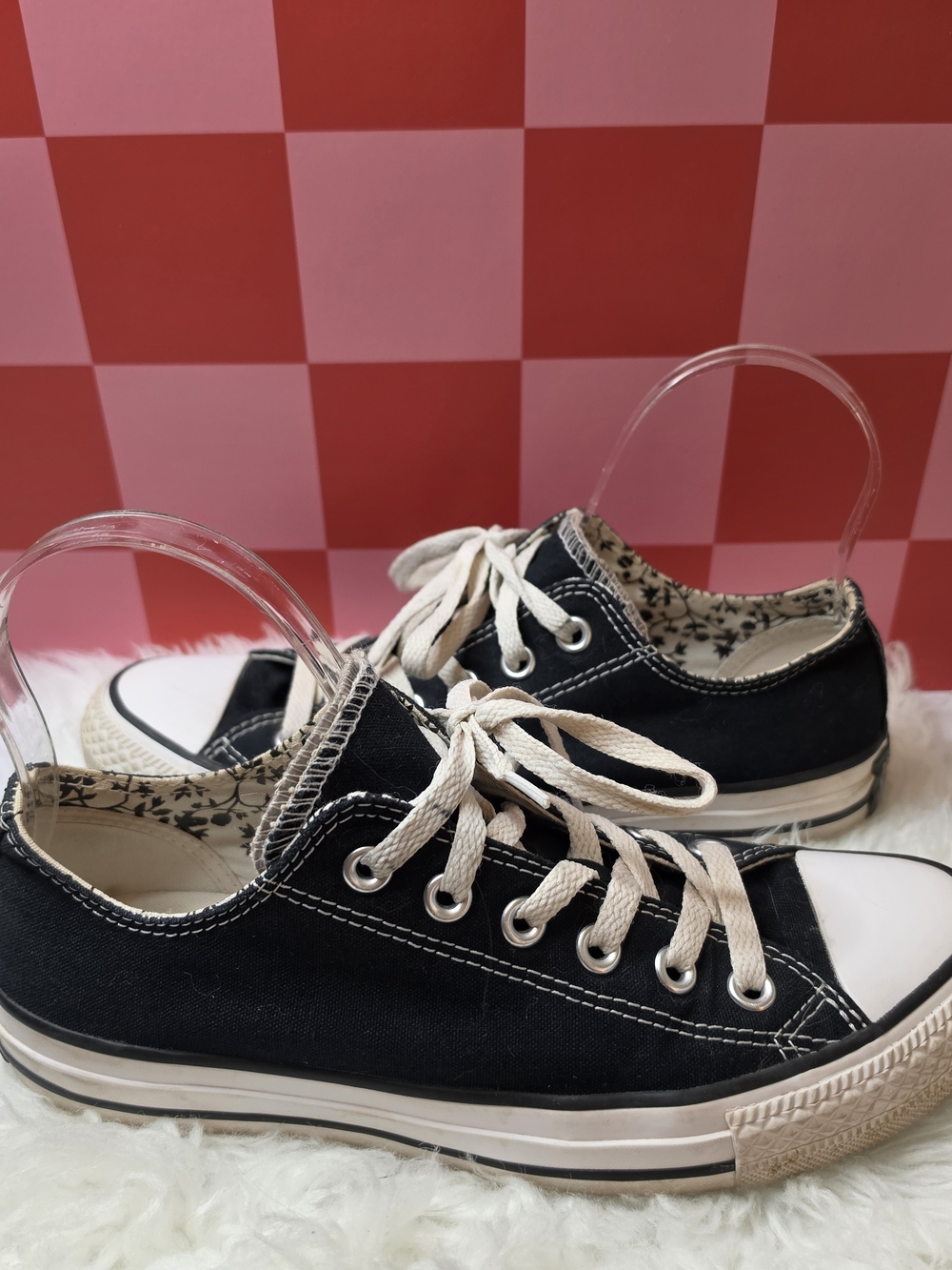 Converse Womans Black and White Low-Top Canvas Sneakers Decorative Double Tongue - Picture 1 of 8